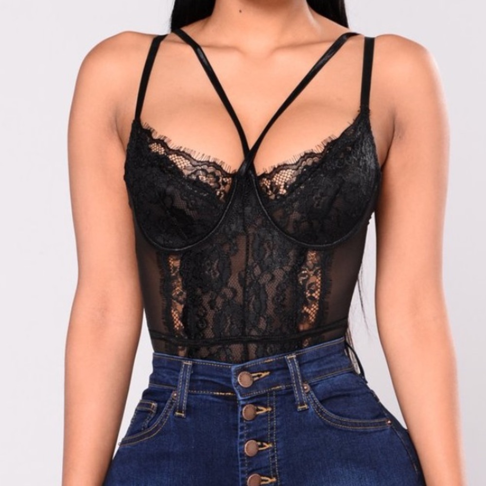 Lace body suit
